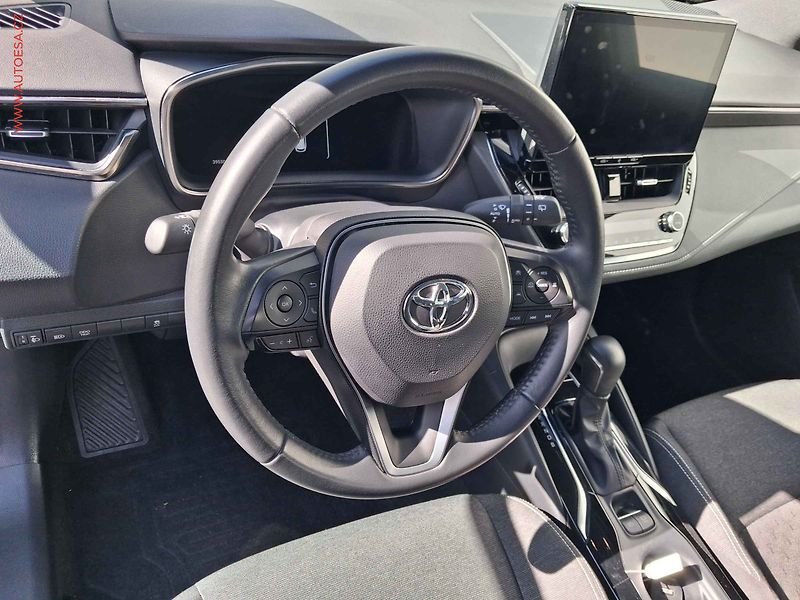 Toyota Corolla (2024) 1.8 e-CVT, 1.maj,ČR, Comfort - fotka 12 z 20
