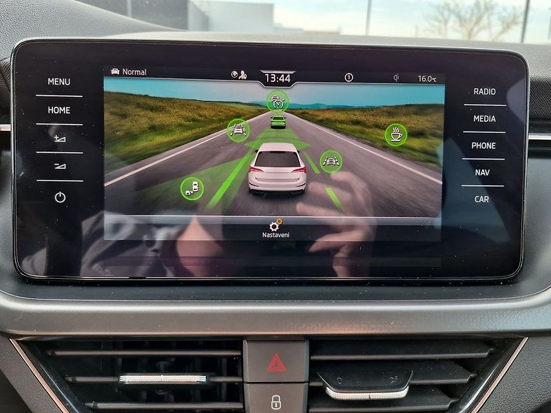 Škoda Scala Style 1.5 TSI 110kW Style DSG - fotka 23 z 31