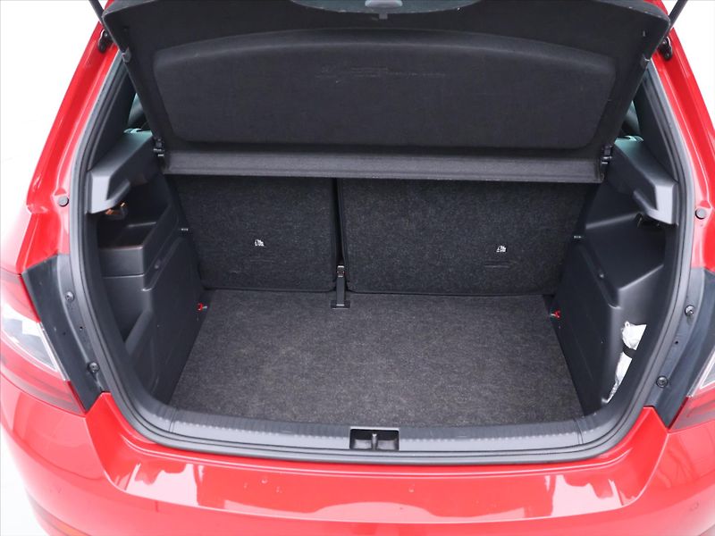 Škoda Fabia 1,0 TSI 81kW CZ Monte Carlo - fotka 10 z 29