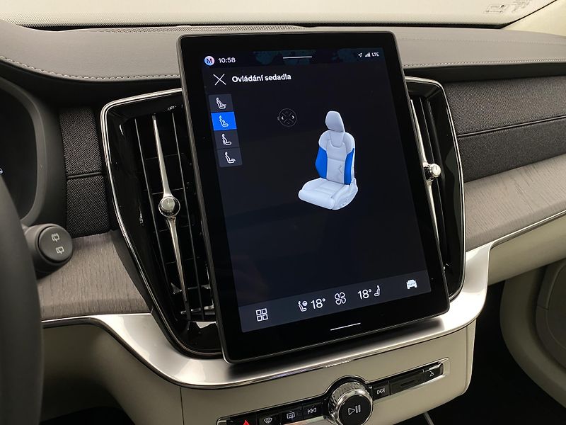 Volvo XC90 (2026) T8 AWD RECHARGE DARK ULTRA - fotka 75 z 79