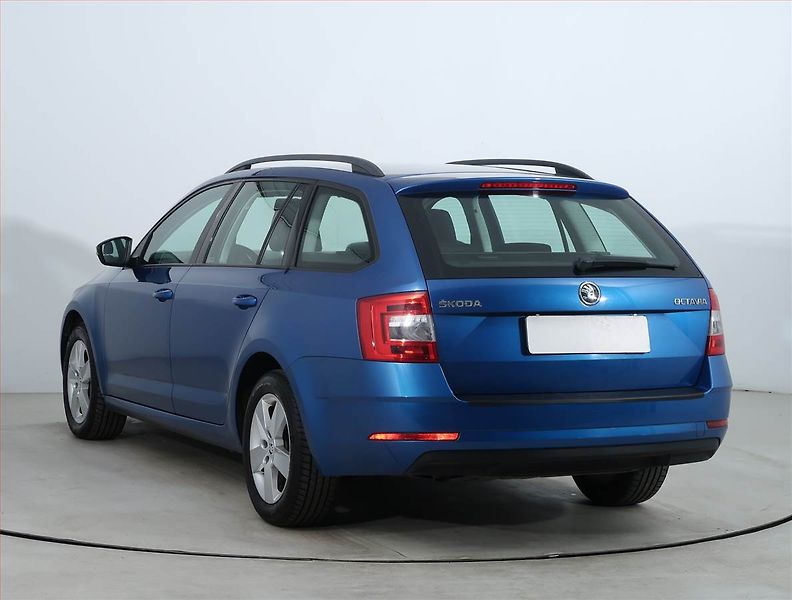 Škoda Octavia (2017) 1.6 TDI, Tempomat - fotka 4 z 17