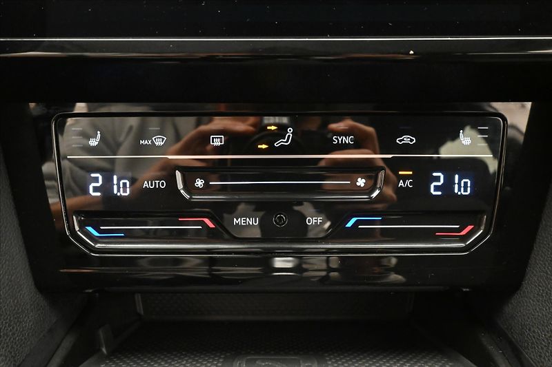 Volkswagen Passat 2,0 TDI 110 kW Business Záruka - fotka 21 z 31