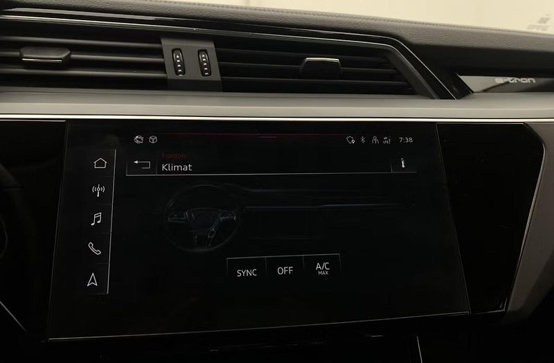 Audi Q8 e-tron 50 Q Vzduch. odpružení Kamera - fotka 30 z 32