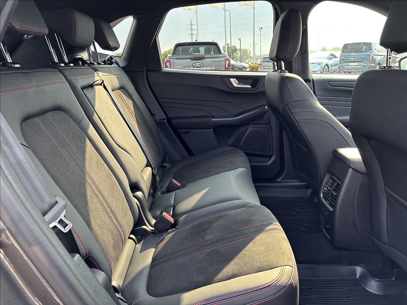 Ford Kuga 2,5 PHEV  ST-Line X  AUT DPH - fotka 16 z 46