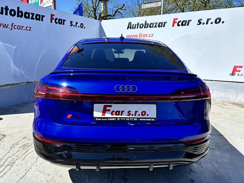 Audi Q8 e-tron (2023) S-Line 55 300kW 114kWh Matrix  - fotka 7 z 41