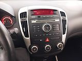 Kia Ceed (2010) 1.6 CVVT, Serv.kniha, po STK - náhled 12