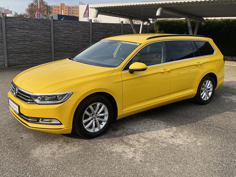 Volkswagen Passat (2019) 2,0 TDi Comfortline  - fotka 9 z 49