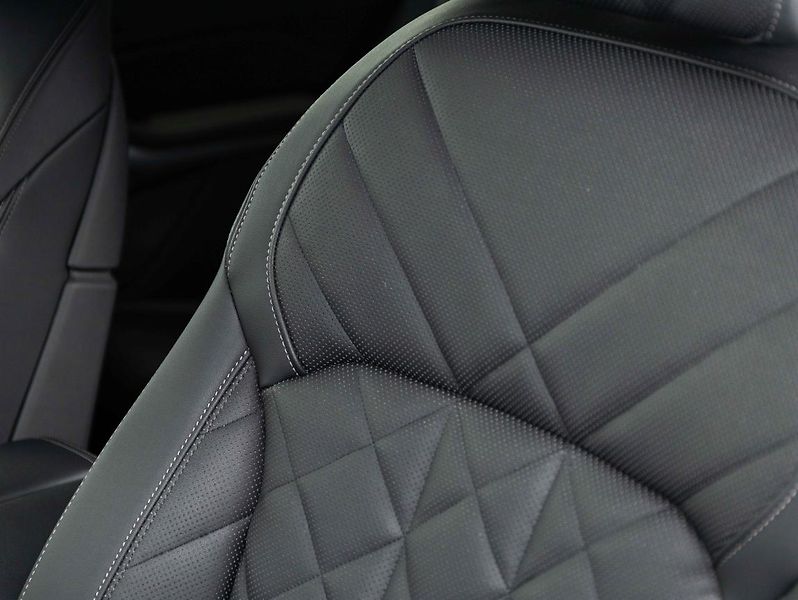BMW X5 xDrive40i - fotka 19 z 23