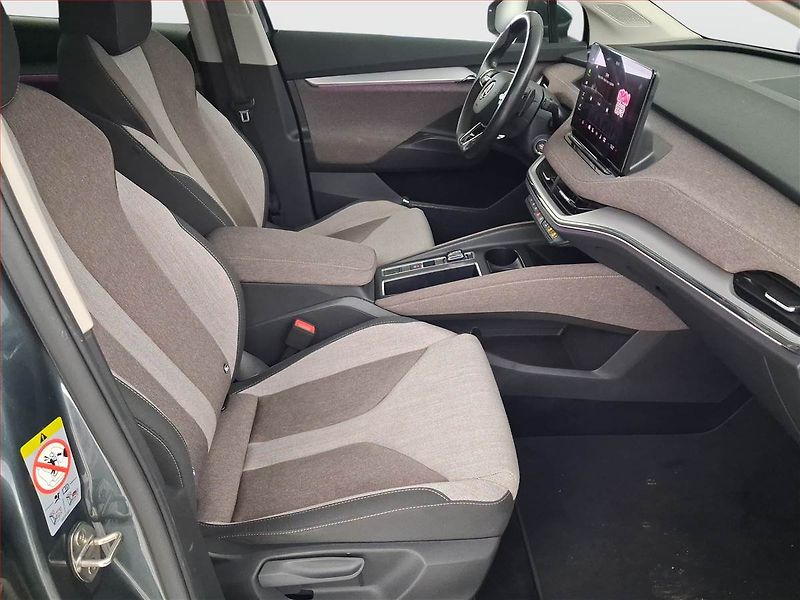Škoda Enyaq (2021) Sportline 60 (62 kWh), SoH 92% - fotka 9 z 21