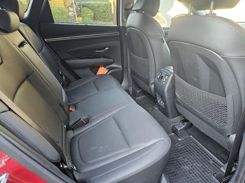 Hyundai Tucson (2021) 1,6 T-GDI 110 kW, manuál, ČR - fotka 27 z 37