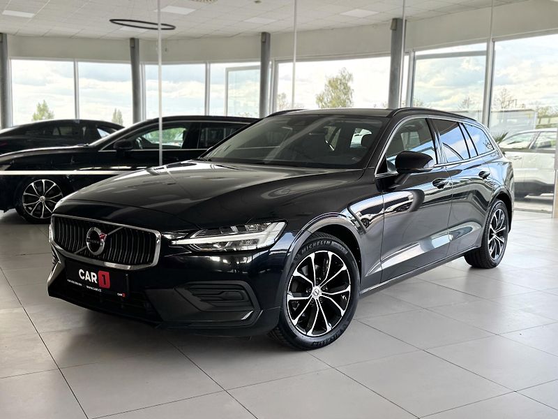 Volvo V60 B4 AUT*145kW*KeyLess*Tažné - fotografie inzerátu