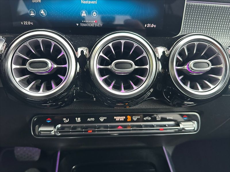 Mercedes-Benz GLB 2,0 200d 110kW, navi, kamera - fotka 25 z 43