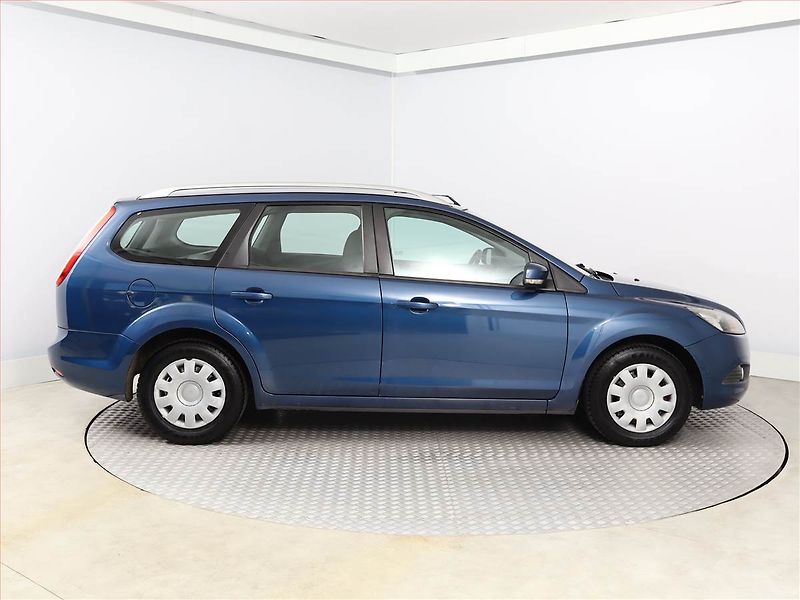 Ford Focus (2008) 1.6 TDCi, zamluveno - fotka 6 z 10