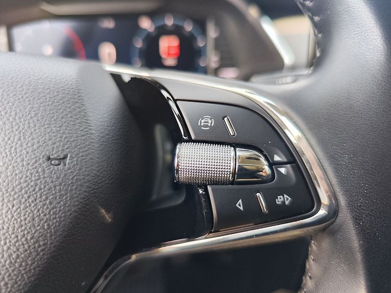 Škoda Octavia 2.0 TDI/110kW Style - fotka 25 z 30