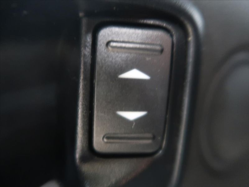 Ford S-MAX 2,0 TDCi 96KW AT Titanium - fotka 28 z 31