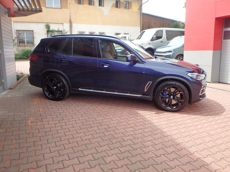 BMW X5 (2019) 3.0 da,X-Line,INDIVIDUAL,Laser - fotka 8 z 33