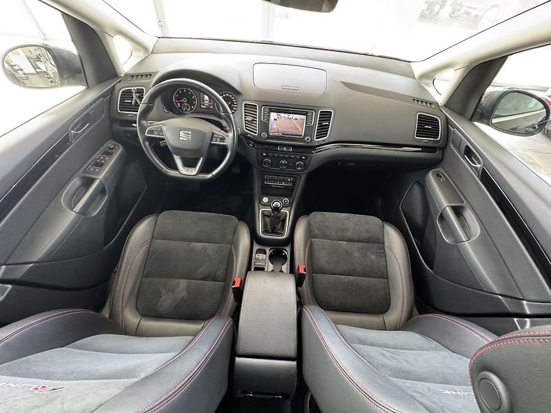 Seat Alhambra (2020) 1,4TSi FR-LINE 7.MÍST - fotka 11 z 33