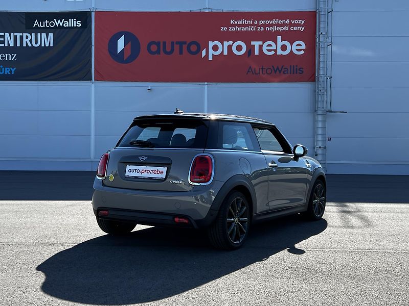 Mini Cooper SE 135kW Kůže Head-up, Tepelko - fotka 4 z 25