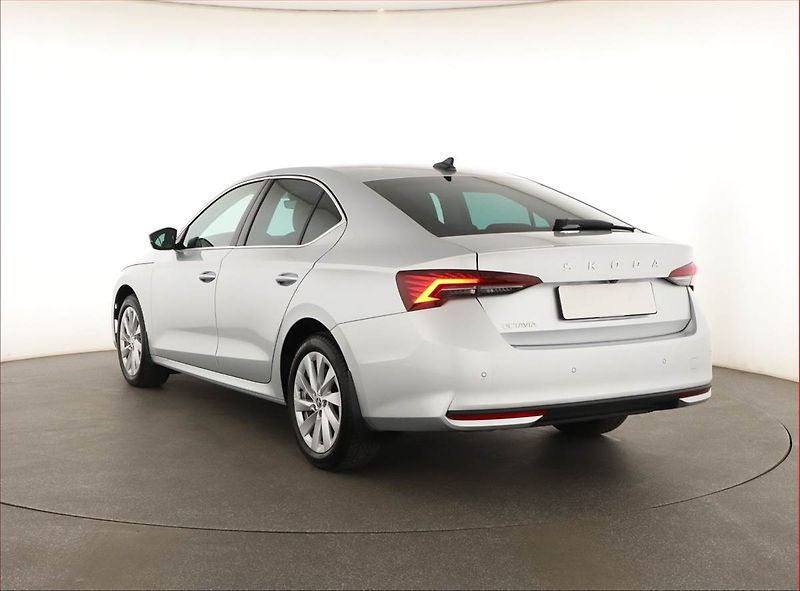 Škoda Octavia (2024) Top Selection 2.0 TDI - fotka 4 z 20