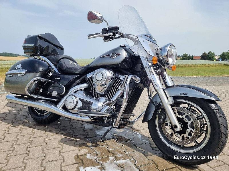 Kawasaki VN 1700 Classic (2011) Tourer ABS - fotka 1 z 20