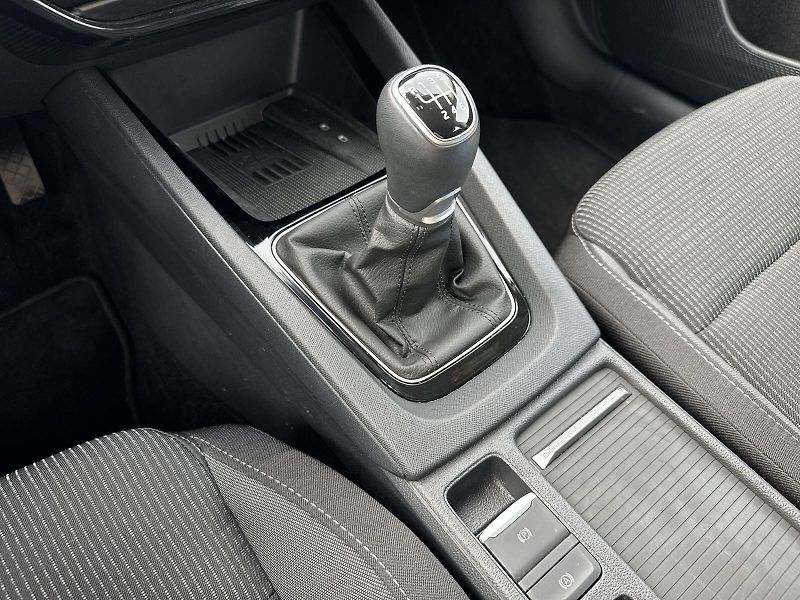 Škoda Octavia (2024) Combi 2.0 TDI Selection - fotka 24 z 32
