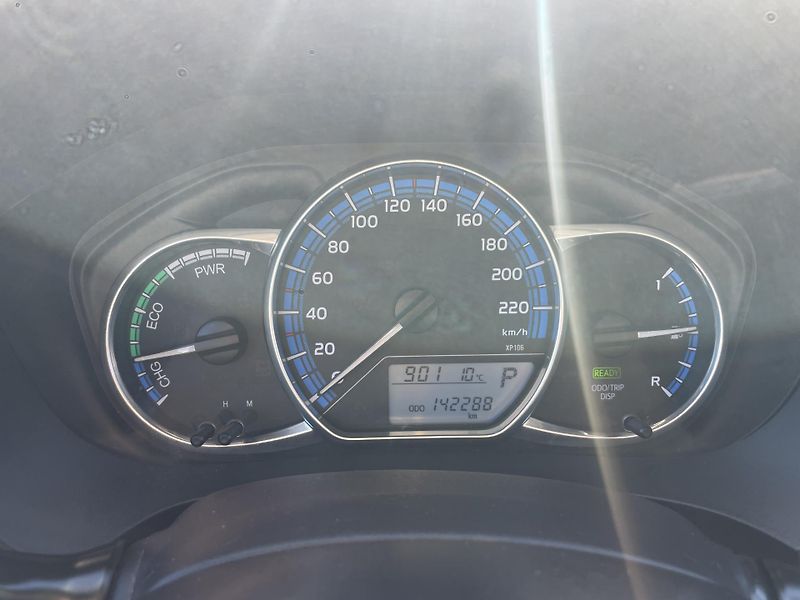 Toyota Yaris 1.5i 16v HYBRID 142TKM TOP 1A! - fotka 165 z 169