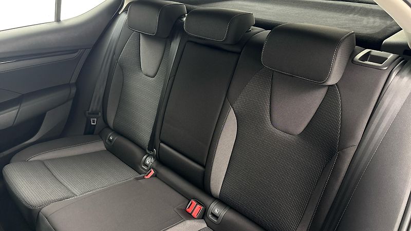 Škoda Octavia 2.0 TDI DSG Ambition - fotka 16 z 24