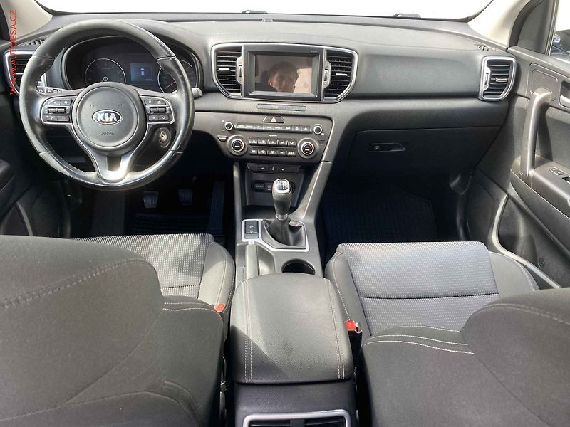 Kia Sportage (2016) 1.6 GDi, 1.maj,ČR, Active - fotka 8 z 20