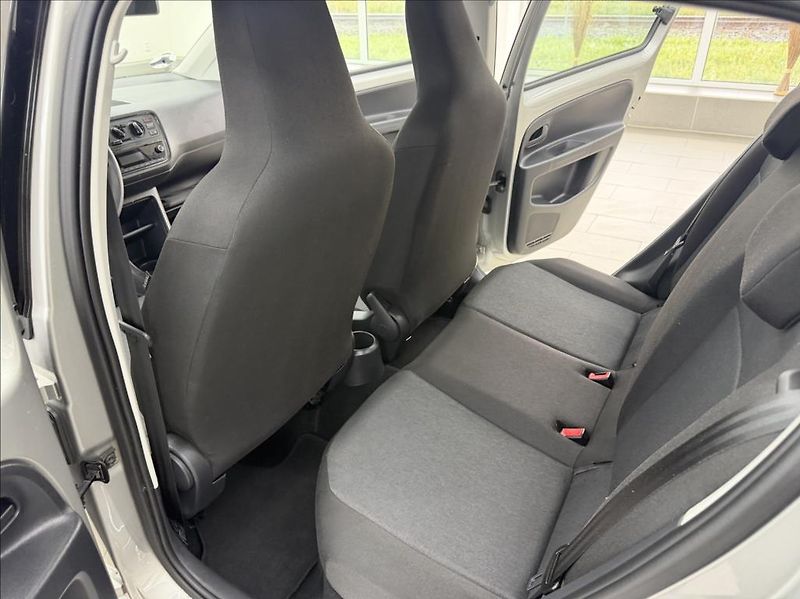 Škoda Citigo 1,0 MPI, Klimatizace - fotka 19 z 24