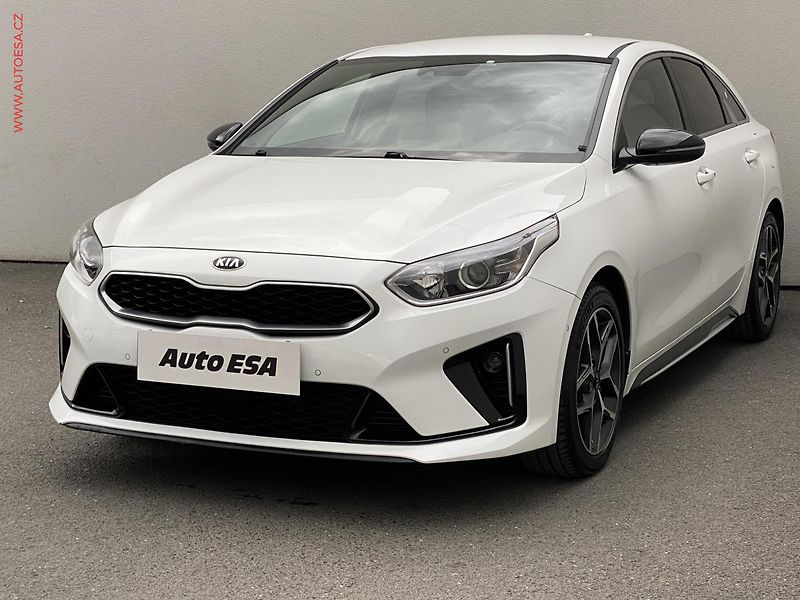 Kia ProCeed (2021) 1.5 T-GDi, GT Line, navi, TZ - fotka 3 z 18