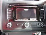 Volkswagen Touran (2011) 1.4 TSi, AC, výhřev sed - náhled 14