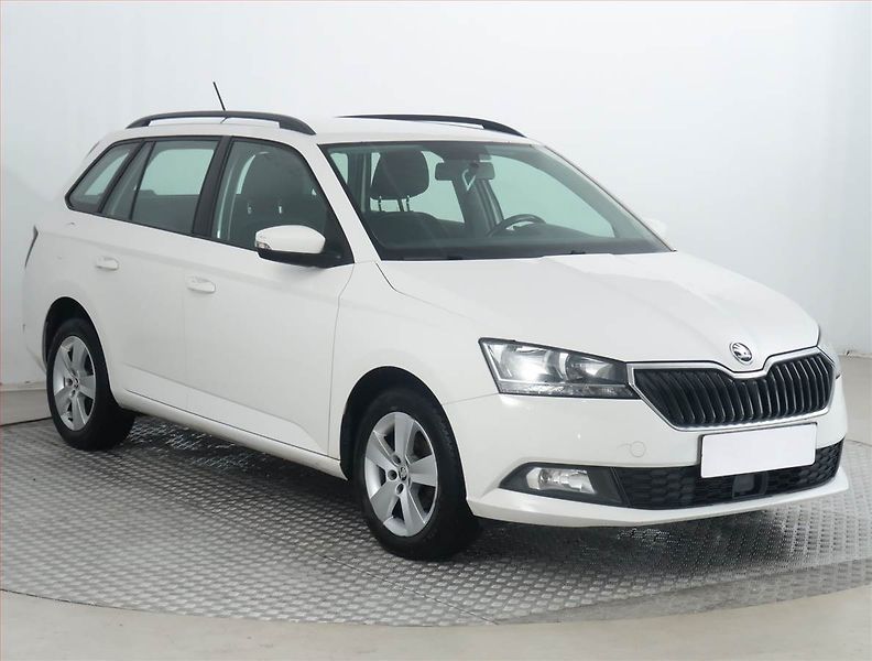 Škoda Fabia (2020) Ambition 1.0 TSI, ČR,1.maj - fotka 1 z 15