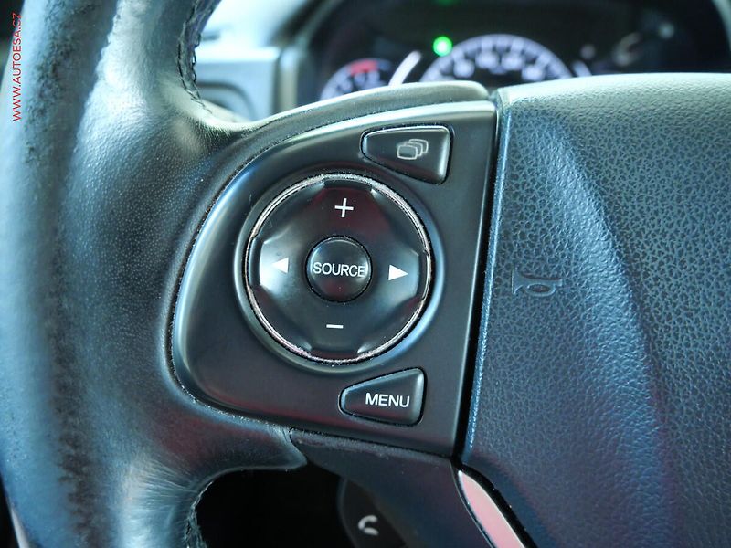 Honda CR-V (2016) 2.0i 4WD, ČR, Comfort - fotka 15 z 24