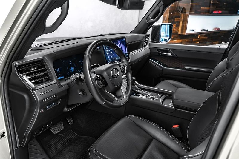 Lexus Ostatní Premium+ - fotka 11 z 25