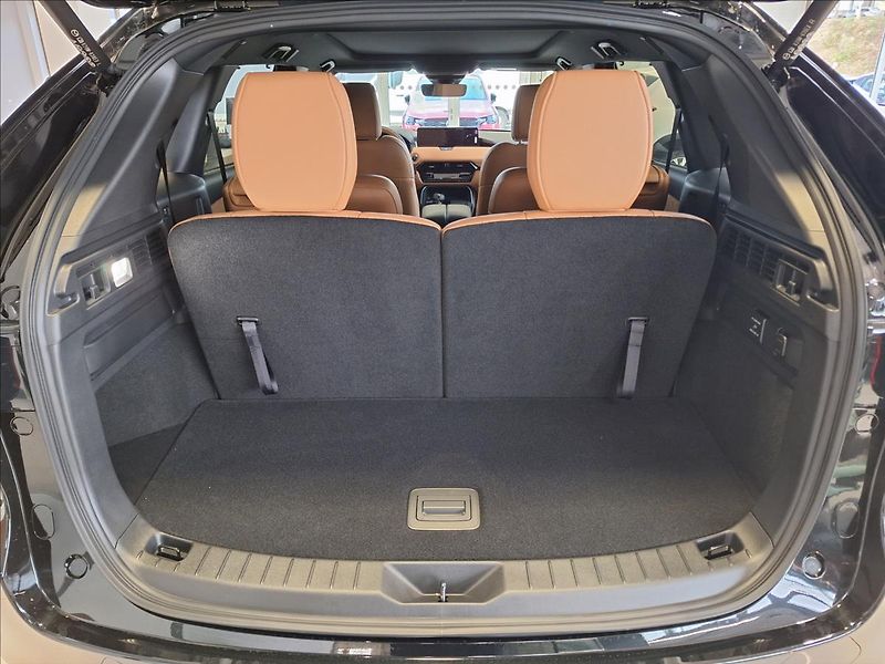 Mazda CX-80 (2026) 3.3 D 254k AWD AT8 HOMURA PLUS - fotka 12 z 15