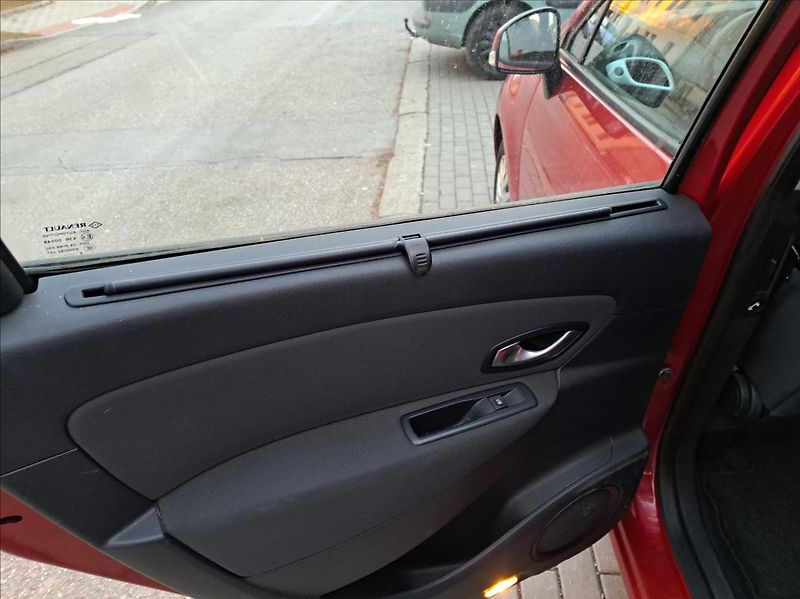 Renault Scénic 1,5 dCi - fotka 23 z 39