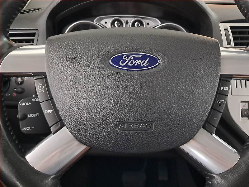 Ford Kuga (2012) 2.0 TDCi, 4X4, Automat - fotka 19 z 20