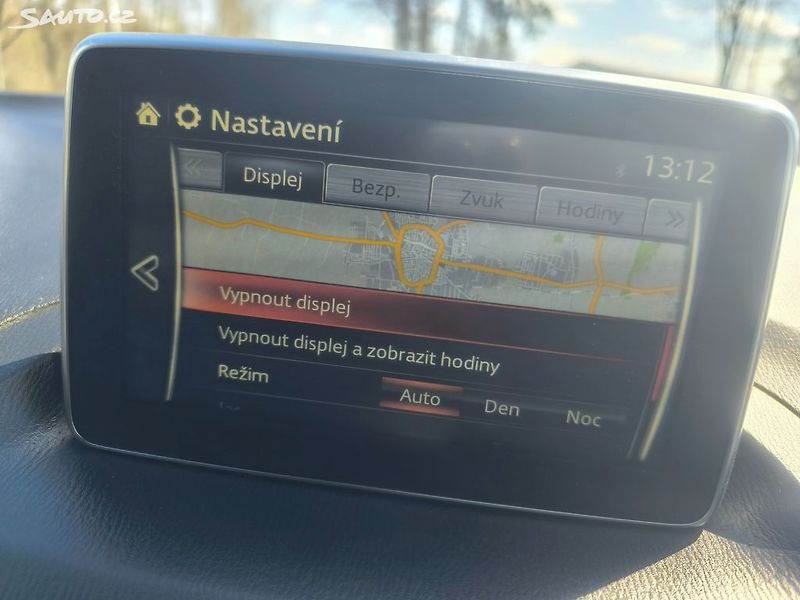 Mazda 3 2,0i,KRÁSNÁ,70KM,SERVISKA,1MAJ - fotka 13 z 25