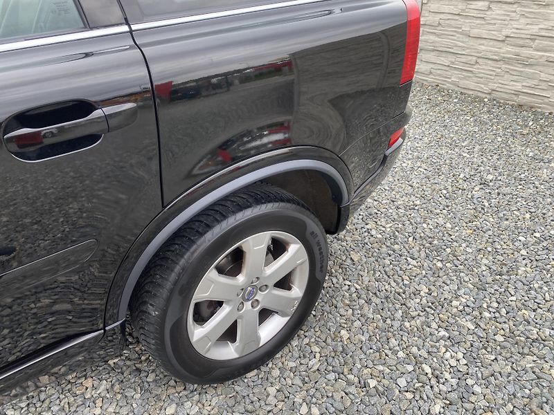 Volvo XC90 2.5TDi D5 200PS 7M 196000KM 1A - fotka 33 z 161