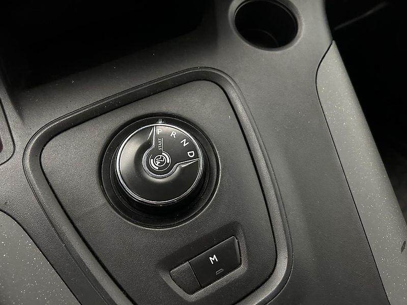 Citroën Berlingo 1.5 HDI XL SHINE EAT8 - fotka 14 z 21