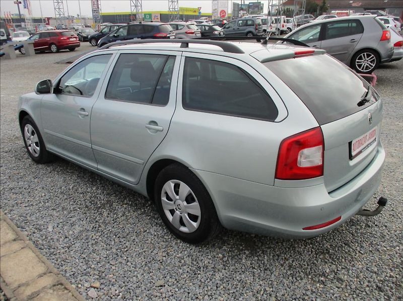 Škoda Octavia 1,2 TSI, digiklima,servis,tažn - fotka 7 z 40