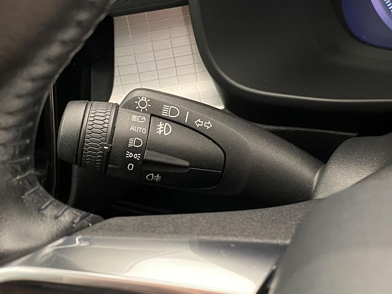 Volvo XC40 D3 AWD MOMENTUM AUT  - fotka 21 z 38