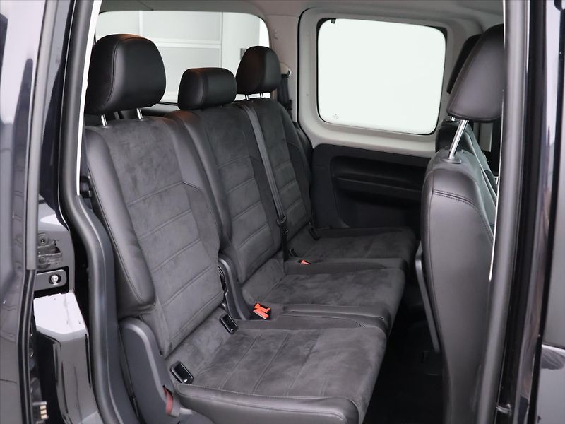 Volkswagen Caddy 1.4 TSI Highline DSG 7-Míst - fotka 13 z 33