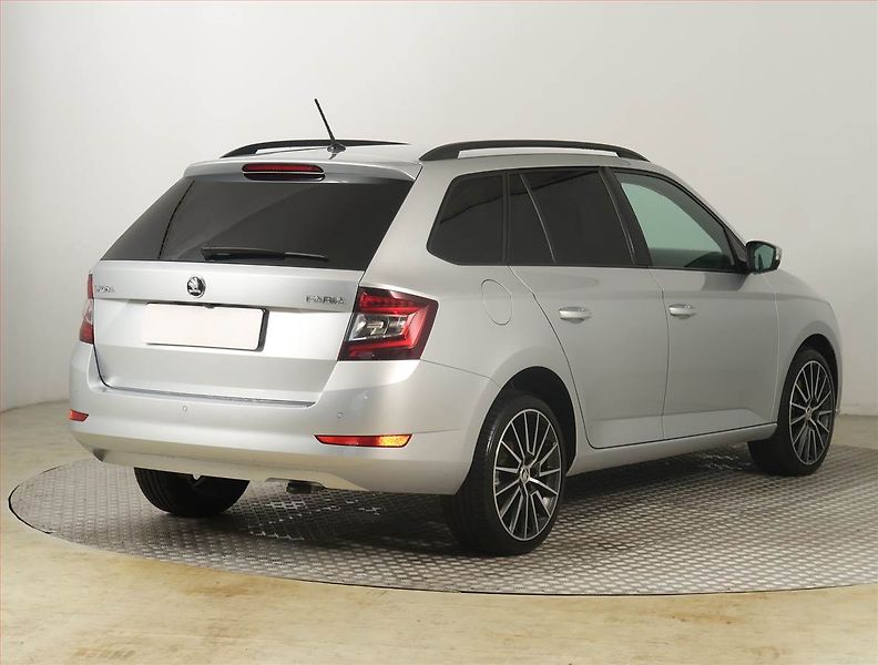 Škoda Fabia (2019) Style Plus 1.0 TSI, ČR,1.maj - fotka 5 z 20