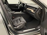 Volvo XC60 B5 AWD ULTRA CZ 1.maj - náhled 24