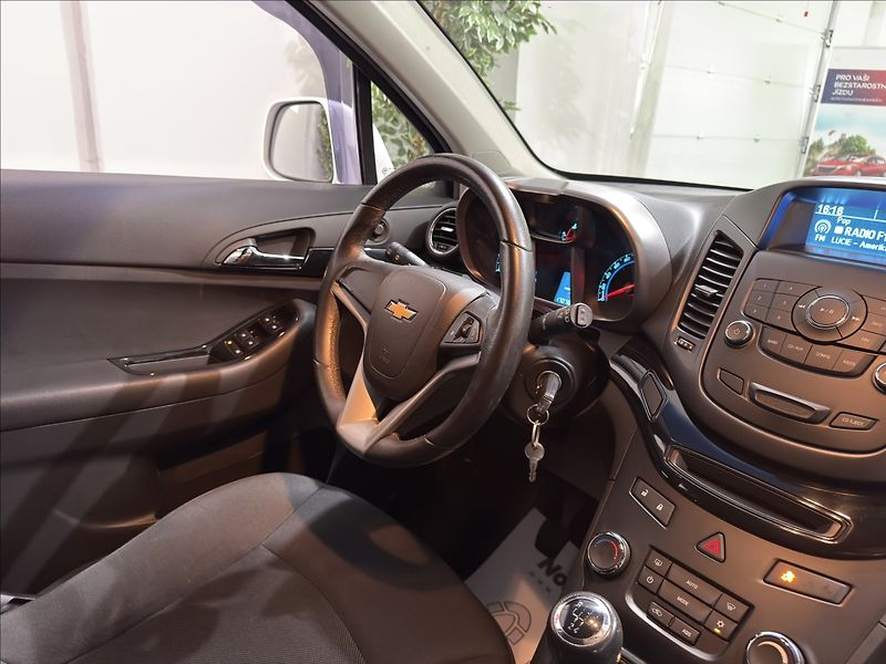 Chevrolet Orlando 1,8   i LT+ 7 MÍST AC TZ ČR TO - fotka 19 z 40