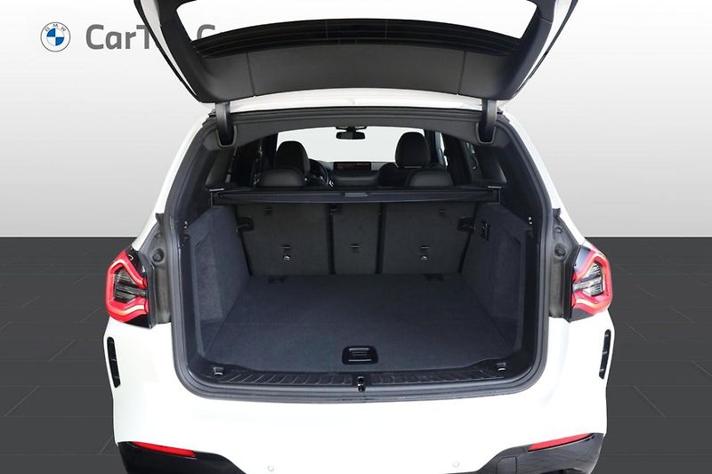 BMW X3 xDrive30i - fotka 8 z 24