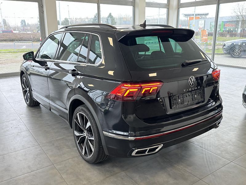 Volkswagen Tiguan (2021) 2,0TSi 4M R-LINE LED NAVI  - fotka 5 z 33