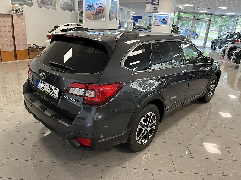 Subaru Outback 2.5i Comfort ES Lineartronic - fotka 5 z 43