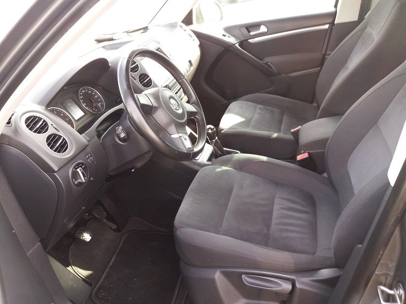 Volkswagen Tiguan 1.4TSi,Sport-Style,NAVI,KAMERA - fotka 16 z 25